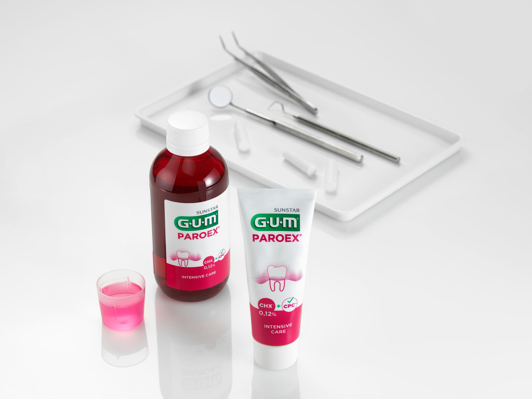 In-context-GUM-PAROEX-Advanced-Mouthwash-and-Toothpaste-in-a-Professional-Setting.jpg
