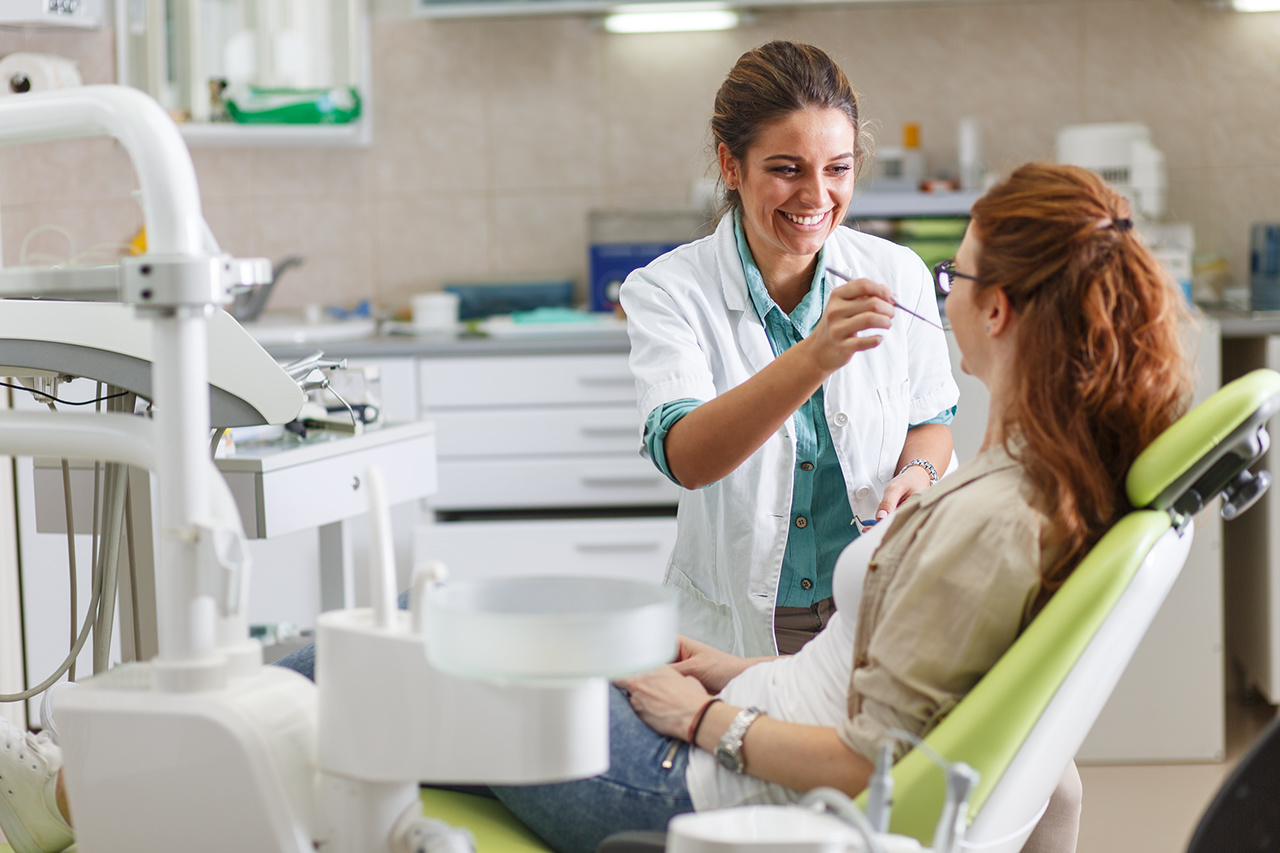 Erfolgreich mit Patienten kommunizieren in der Zahnarztpraxis