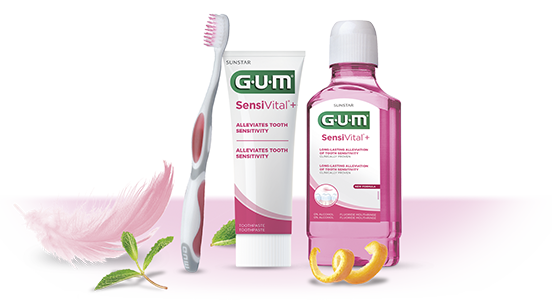 GUM®  SensiVital produkter, rosa fjäder och apelsinskal